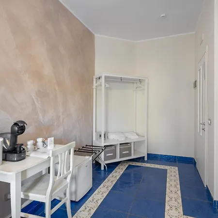 לינה וארוחת בוקר The Reef