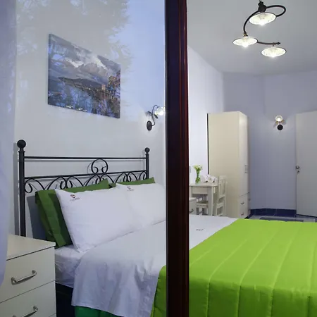 ベッド・アンド・ブレックファスト The Reef 4*