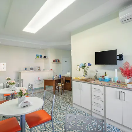 The Reef 4* Sorrent
