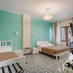 Bed & Breakfast The Reef 4*