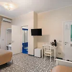 Bed & Breakfast The Reef 4*